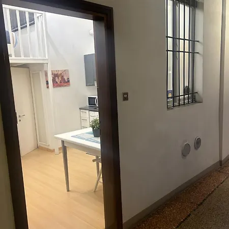 Rialto Apartment *